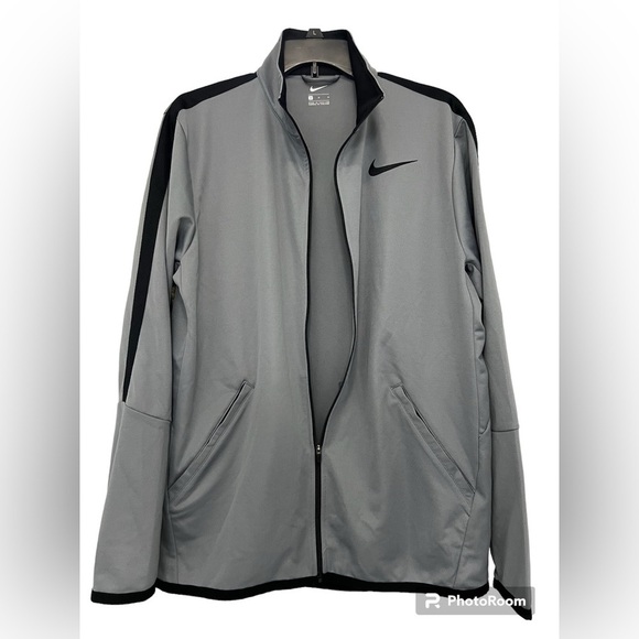 Nike Lightweight Jacket for Men size M - Picture 2 of 5